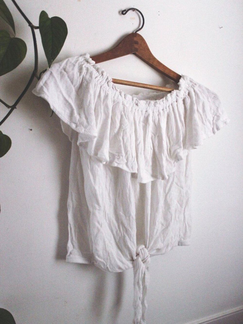 White Off-Shoulder Ruffle Blouse Top Fairy Cottagecore Boho S Tie Waist - Picture 6 of 7